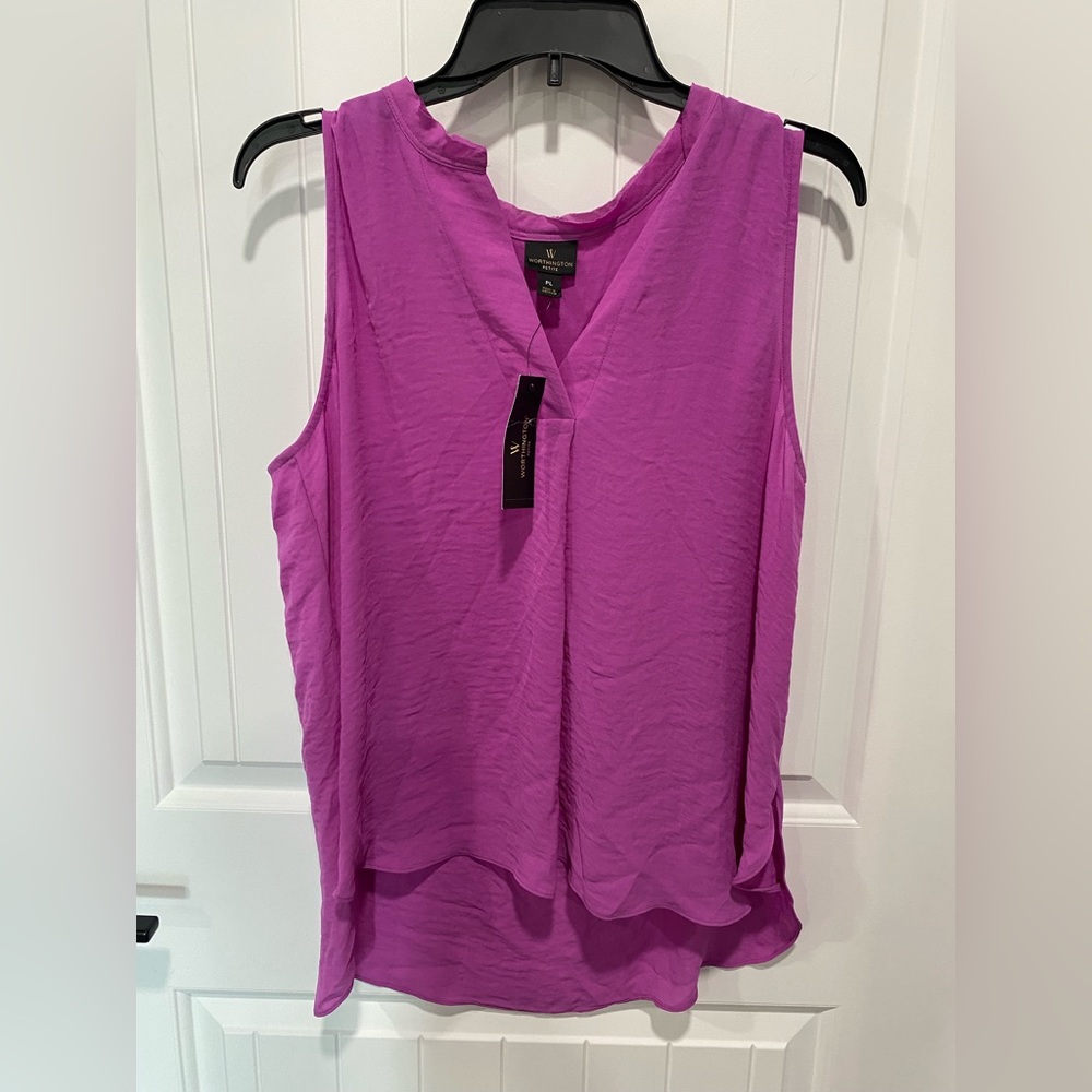 Women’s sleeveless top